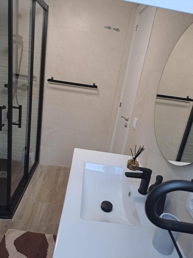 Apartamentos Jara 1B マラガ エクステリア 写真